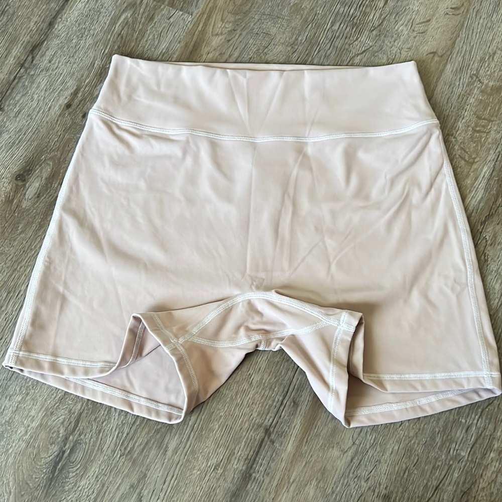 XL donut worry legacy shorts